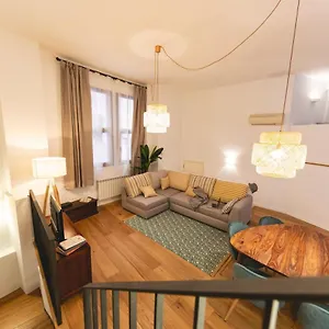 Bravissimo Sacsimort Apartment